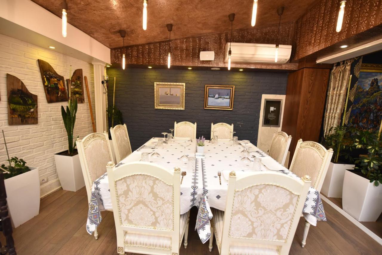 Hotel Hymeti'S Palace Pogradec Exterior foto